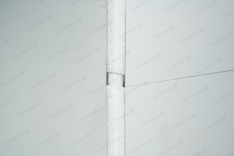 sun-panel-vach-trong-va-tam-tran-eps-joint-1