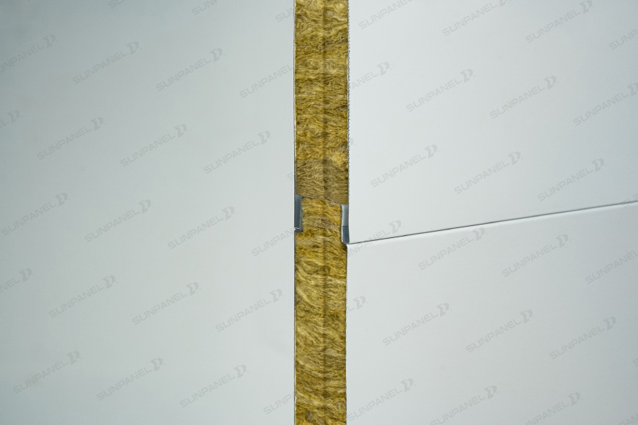 sun-panel-vach-trong-va-tam-tran-rockwool-joint-1